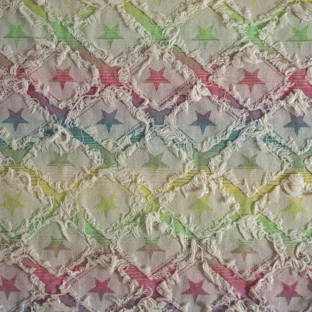 Denim Sterne ripped Look regenbogenbunt